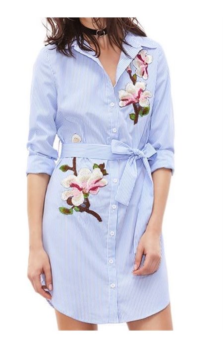 Marškinių Tipo Suknelė su Gėlėmis