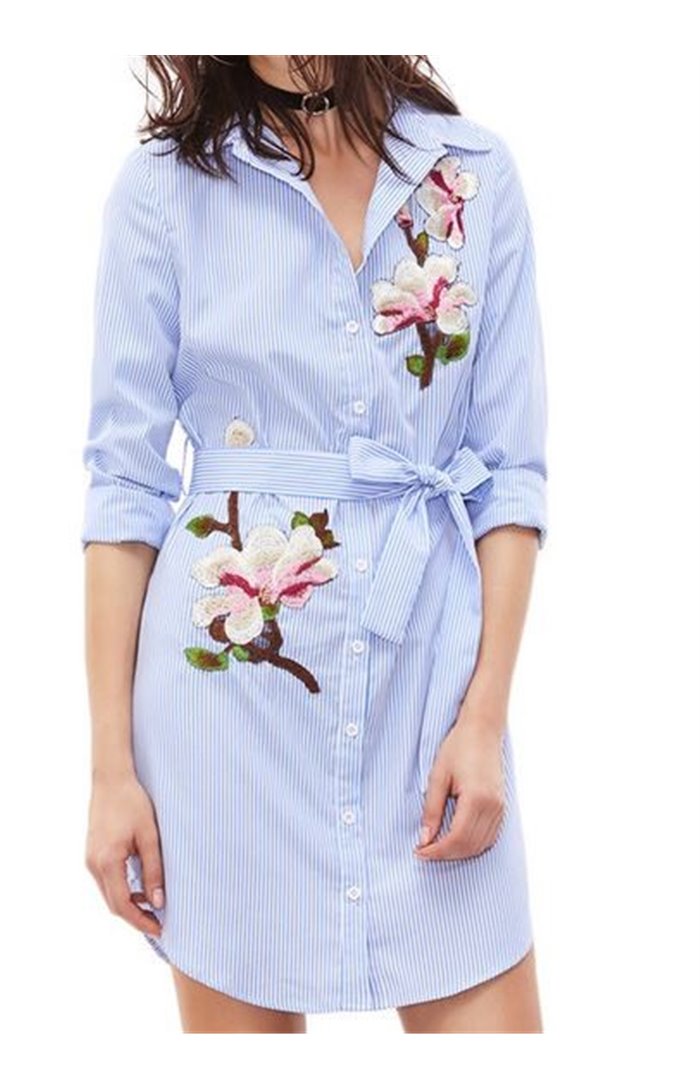Marškinių Tipo Suknelė su Gėlėmis
